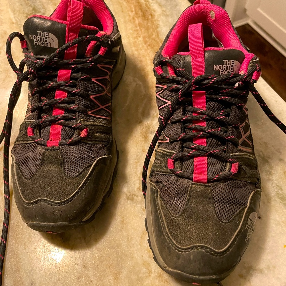 The north face women shoes size 6